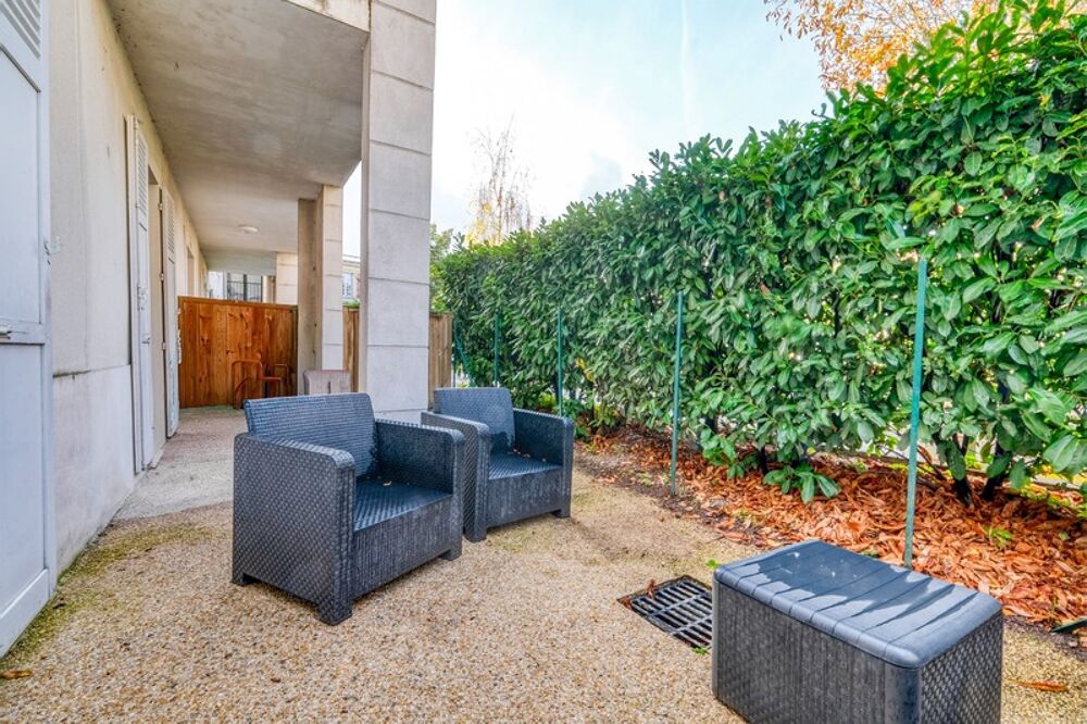 Christophe Michaudelle Capifrance, EXCLUSIVITÉ, vous propose au coeur de MEAUX, au pied de la cathédrale, appartement avec beauco