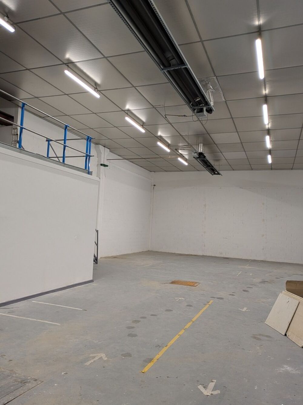   Local/bureau à louer CHAMBERY (73) 242 m² Chambery