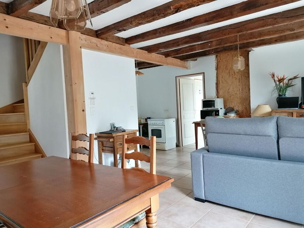 Maison en pierre rénovée avec jardin et verger Loyat 107 m2