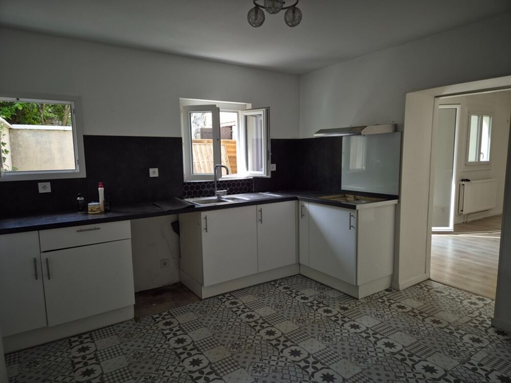 Maison proche gare, terrasse, cour, 3 chambres