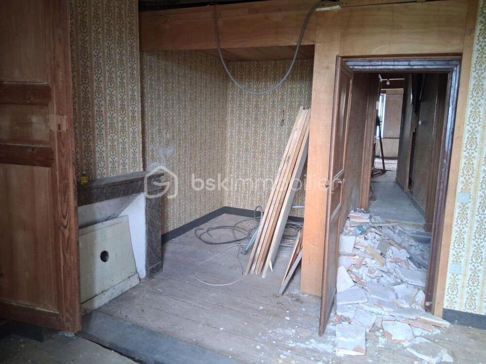 A SAISIR Maison de ville 7 pièces  180 m² habitables  Fort potentiel  Monclar