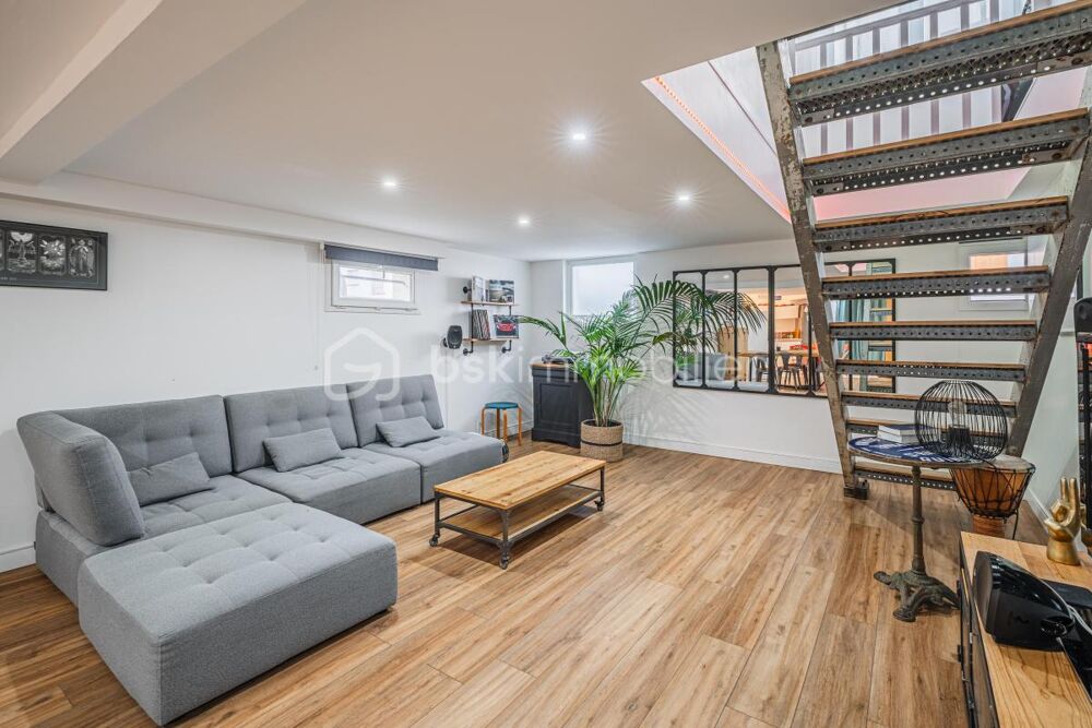 Vente Duplex/Triplex Spacieux et chaleureux 3 pièces rénové de 104 m2 en duplex Chambery
