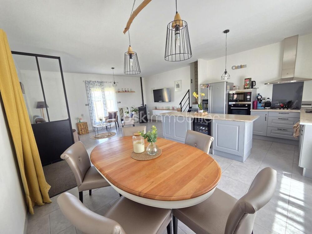 Vente Maison Magnifique Pavillon de plain pied avec piscine et dépendance de 135m² à Saint-Ouen-Sur-Loire Saint ouen sur loire
