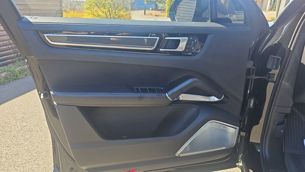 Cayenne 4.0 V8 e-Hybrid 680 BVA8 Turbo S Pack Gt - Automatique 2023 occasion 49300 Cholet