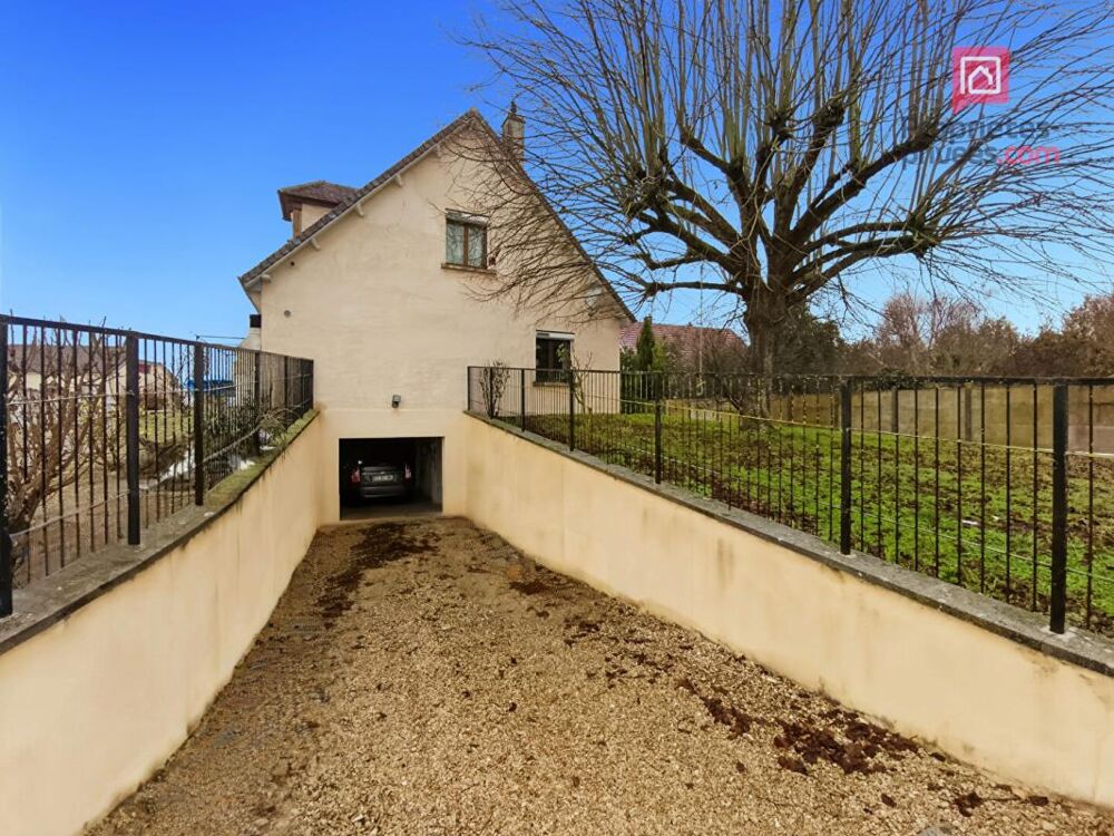 Maison Maizieres La Grande Paroisse 5 pièces 151 m2 sous-sol total, piscine couverte