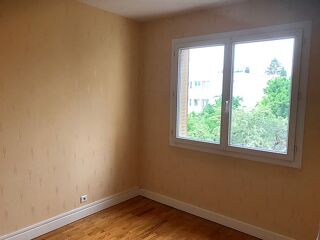  Appartement à louer 3 pièces 68 m²