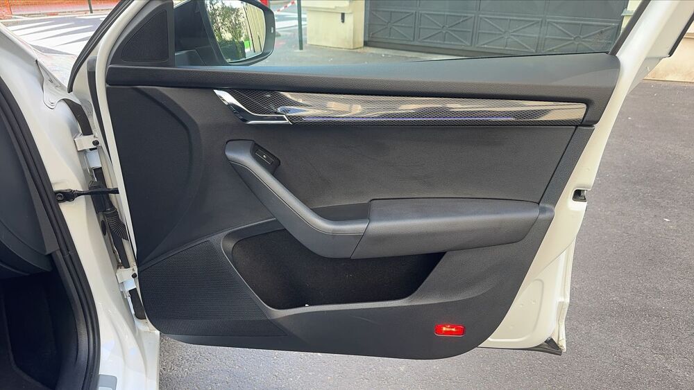 Octavia RS III 2 TSI 230 N/A 2017 occasion 92800 Puteaux