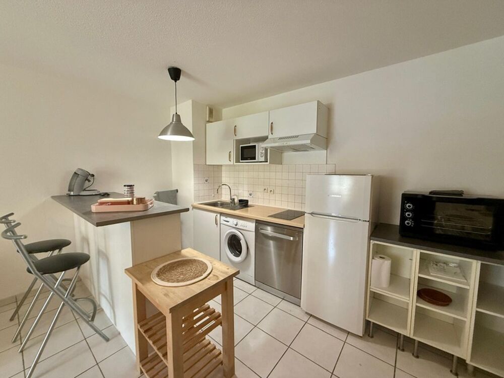 Appartement T2 CARCASSONNE 46m2 avec balcon place parking résidence piscine