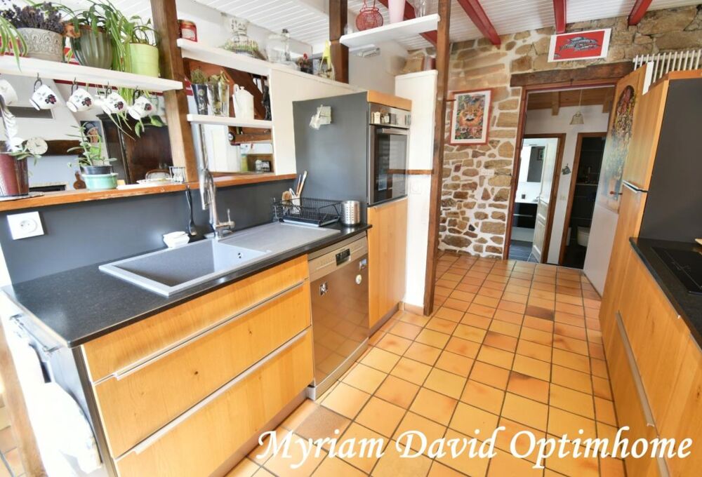 Vente Maison Maison longère 128 m² avec dépendance 75 m² et terrain 2,5 ha Glomel Glomel