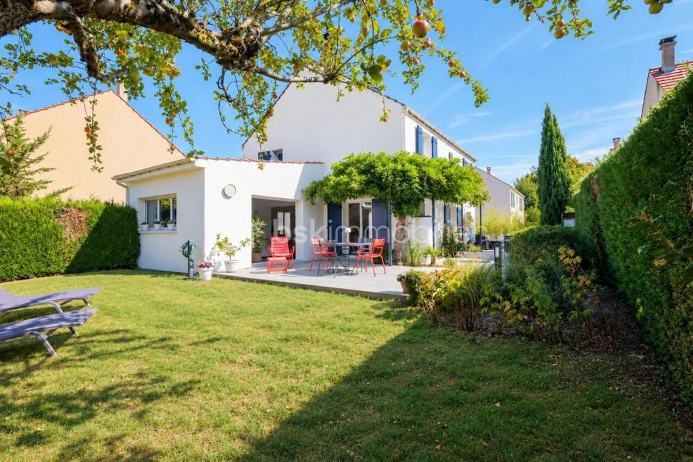 Maison familiale à Guermantes  Charme, espace et verdure
