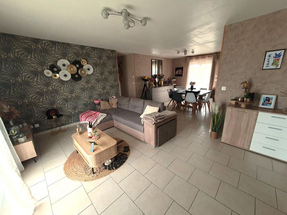 Vente Maison Maison plain-pied Avord DPE C 4 pice(s) 99 m2 Avord
