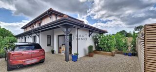  Villa à vendre 6 pièces 180 m²