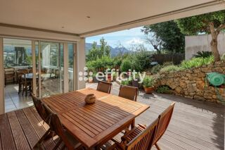  Villa à vendre 10 pièces 175 m²