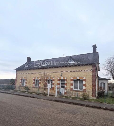   Maison de 190 m2 en bourg Maison - 6 pi�ce(s) - 190 m�