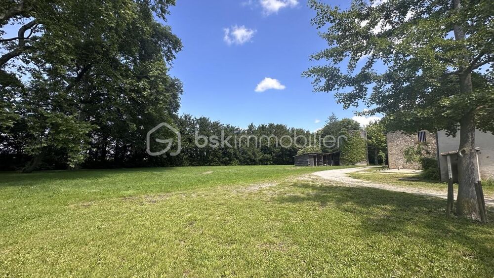ALIXAN - Corps de ferme 241 m²
