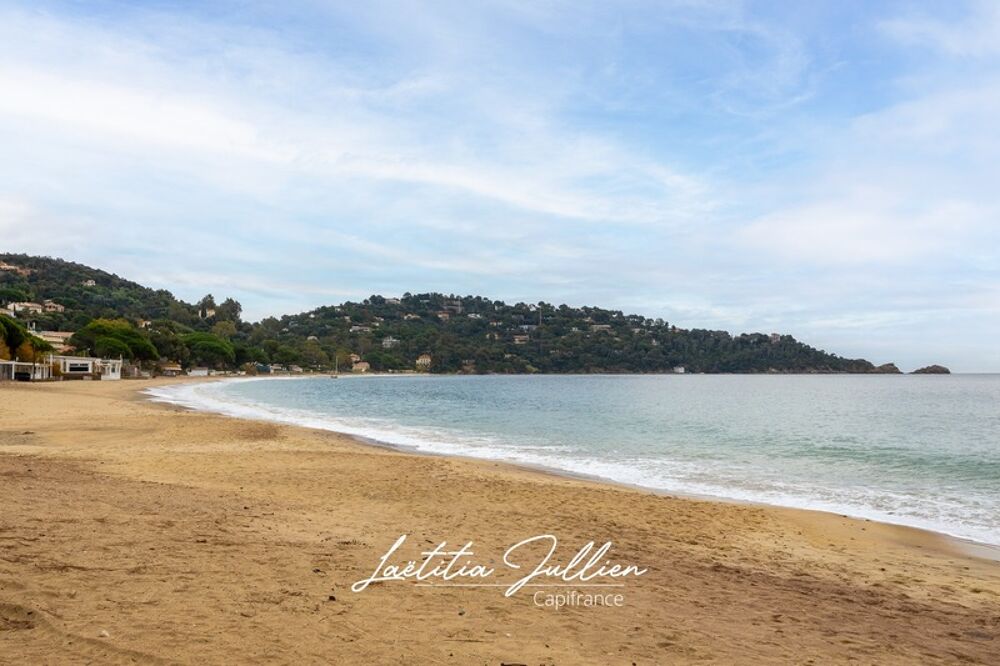 Vente Appartement DEPT VAR - LE LAVANDOU Cavalière – Studio 26m² 4 couchages avec terrasse de 11m² plein Sud au calme, parking et plage à pied Le lavandou