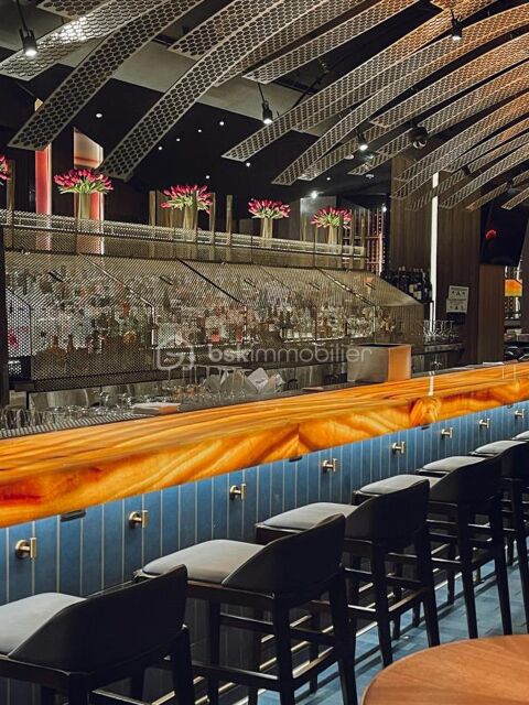 BAR A VENDRE/ Prix en baisse &agrave; 188.700 EUROS 231000 14800 Deauville