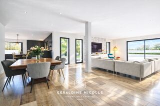  Maison � vendre 8 pi�ces 215 m�