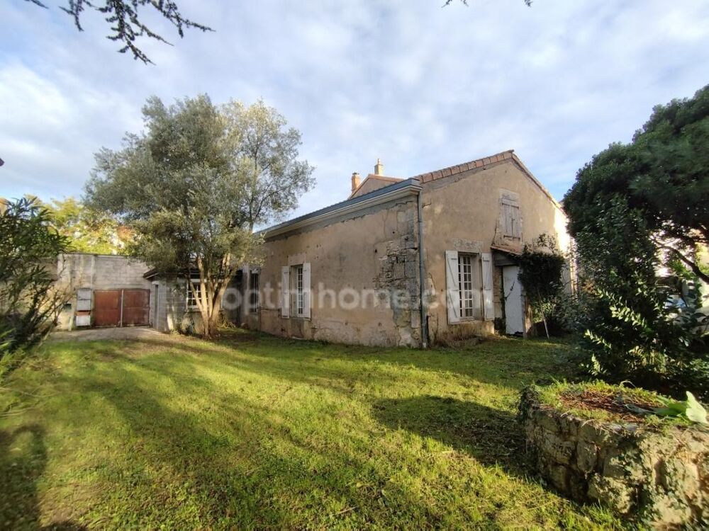En Charente, ANGOULEME. Maison 145 m², 4 chambres, jardin clos 830 m² et grand garage