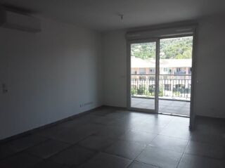  Appartement à louer 2 pièces 41 m²