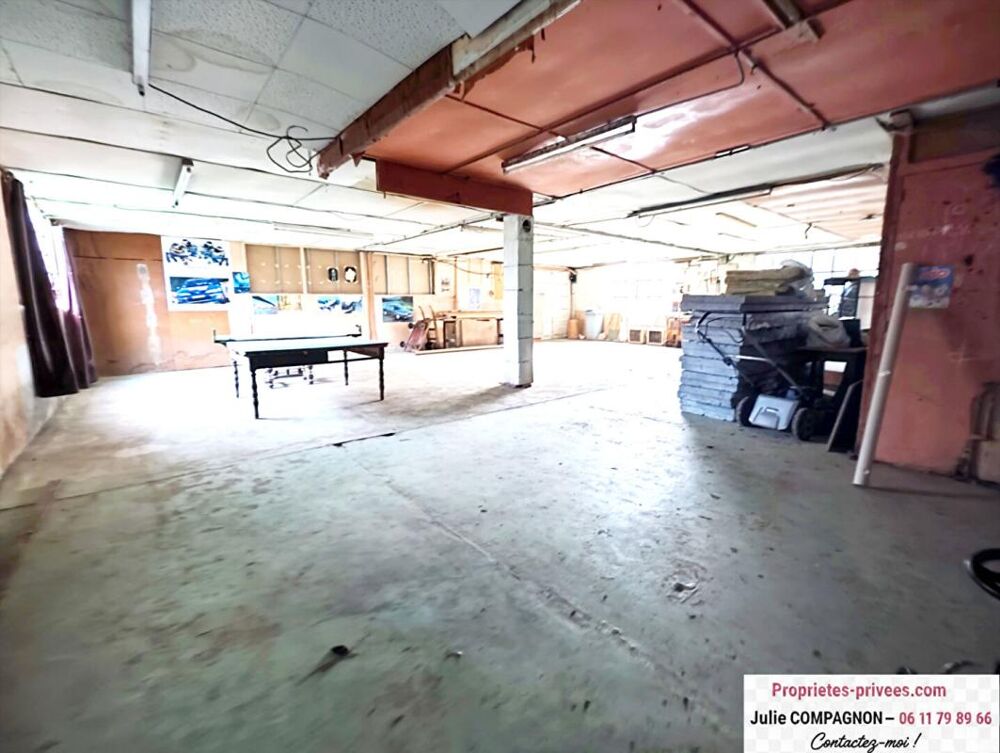 Vente Terrain Terrain avec grand atelier 400 m² bureau, garage et grenier et jardin Loireauxence