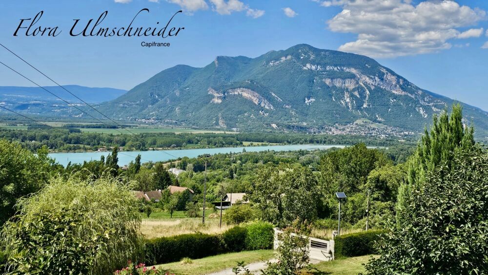 Vente Maison Maison familiale d'environ 135 m² avec vue panoramique, au cœur d'un écrin de verdure à CHANAZ (73). À seulement 25 minutes d'Ai Chanaz