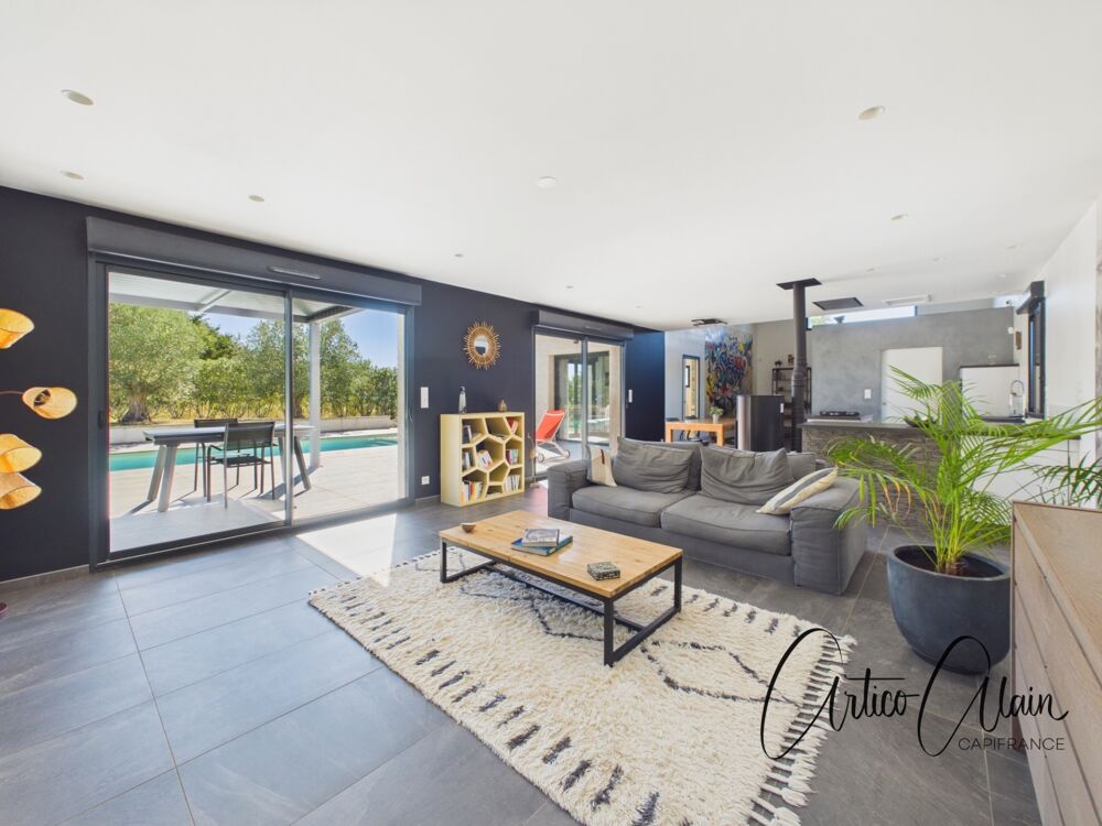Maison contemporaine ossature bois 130 m² avec piscine et terrain 1300 m2