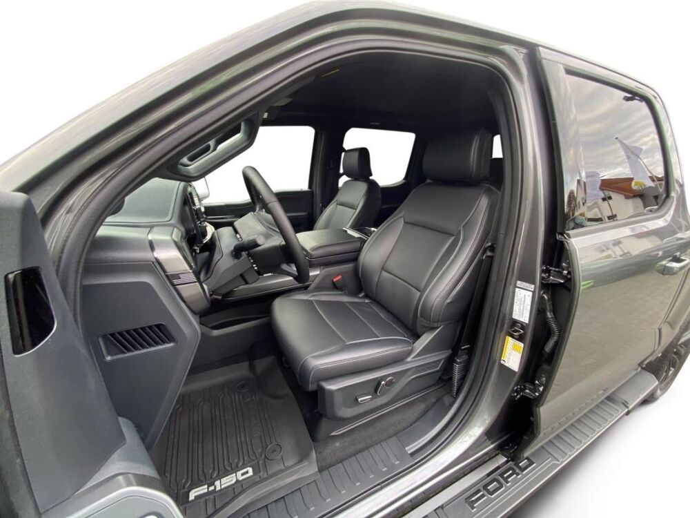Divers Lariat Black Edition 2025 5.0 V8 4x4 2026 occasion 33000 Bordeaux