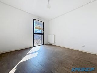  Appartement à louer 3 pièces 69 m²