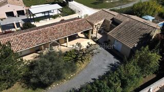  Propri�t�/ch�teau � vendre 8 pi�ces 203 m�