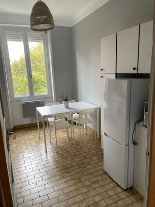  Appartement à louer 2 pièces 46 m²