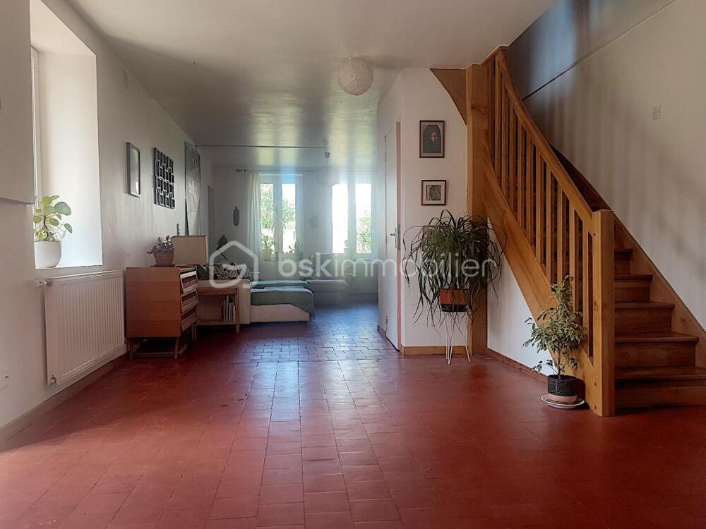 Maison rénovée 103 m²  DPE C  terrain 1 050 m²