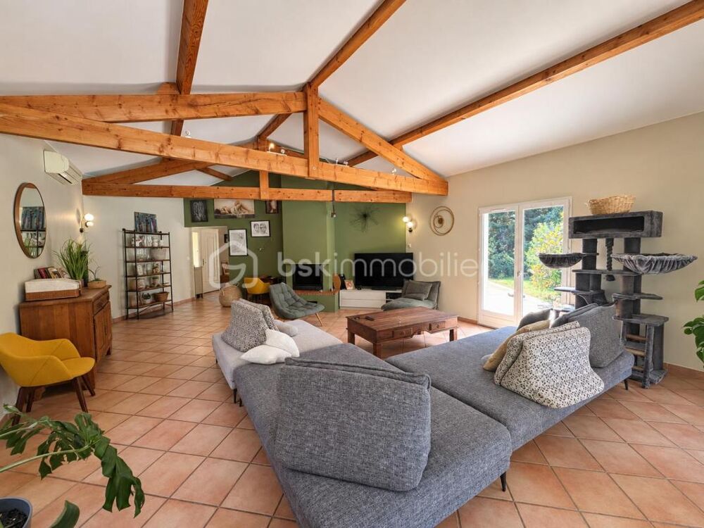 à vendre  Villa Savasse (26740)