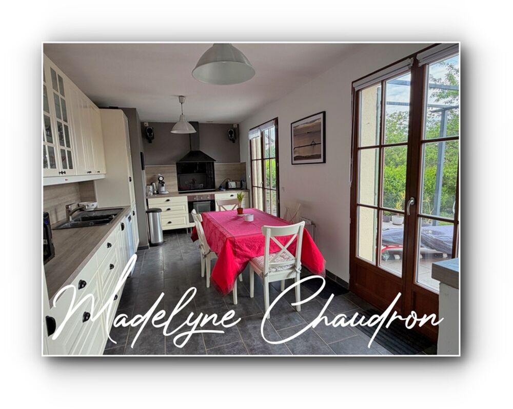 BOURAY-SUR-JUINE  Maison familiale rénovée de 123 m² habitables  170 m² utiles  4 chambres  Vie de plain-pied  DPE C