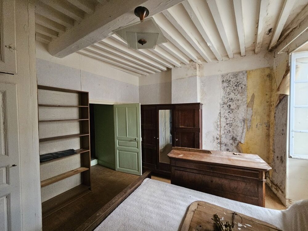 Vente Maison Maison à rénover, 5 pièces au coeur du village de VEYRE MONTON Veyre monton