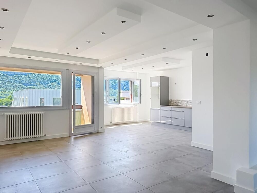 NOUVEAUTÉ  T4 de 80 m² rénové avec vue sur le Salève ANNEMASSE (74)