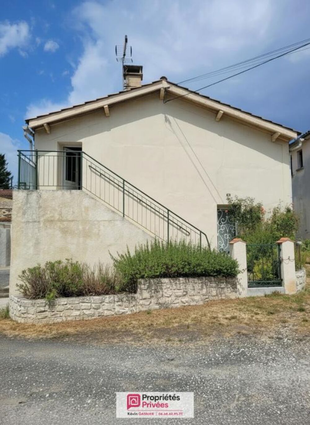 RUELLE SUR TOUVRE (16600) : Maison 64m2 avec 2 chambres