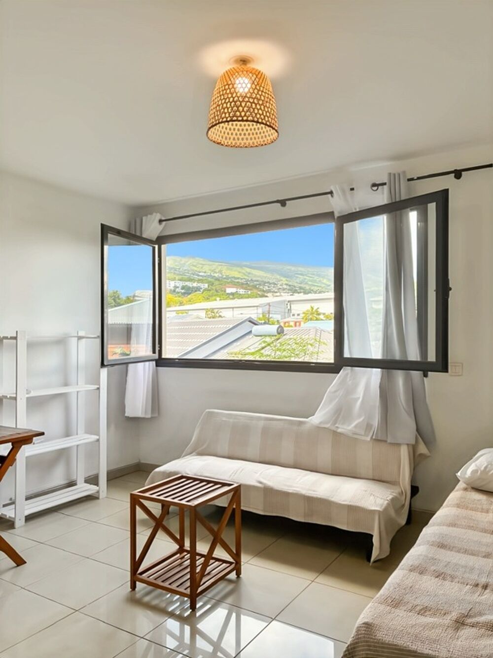 Vente Appartement ? STUDIO RÉNOVÉ – MEUBLÉ & ÉQUIPÉ – VUE MONTAGNE – RÉSIDENCE ARGAN  99 000 € – LA POSSESSION La possession