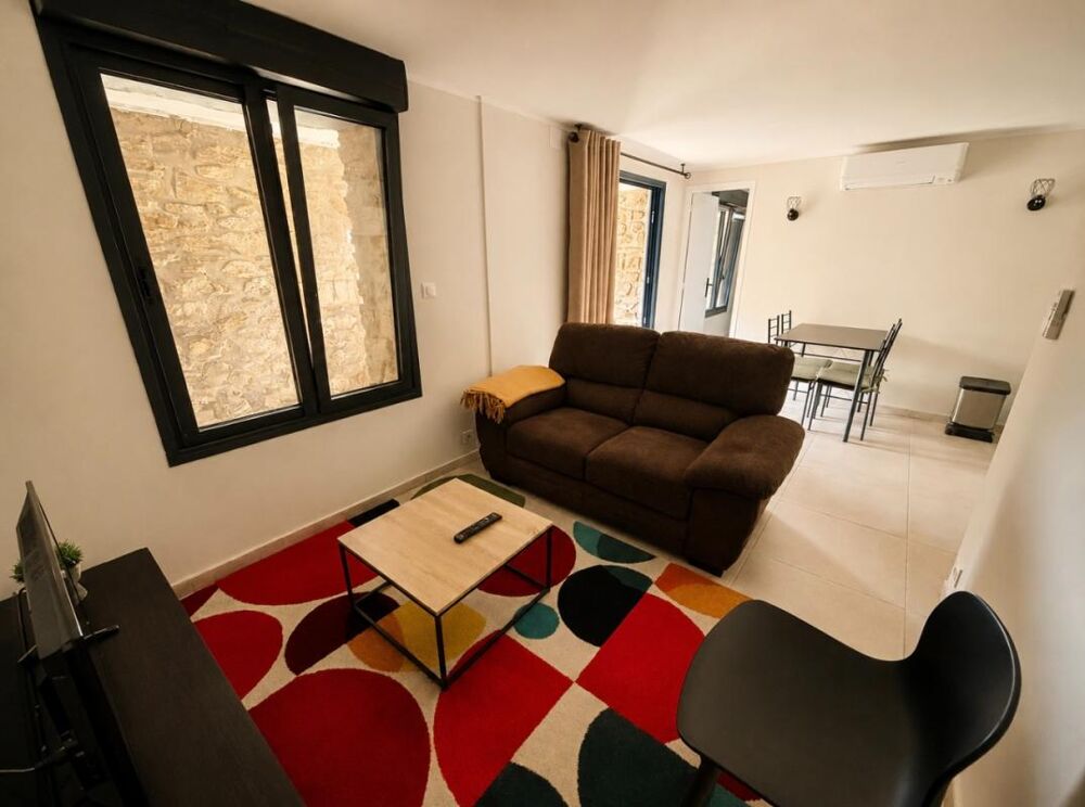 Vente Appartement À VENDRE - Très beau T2 + vaste extérieur proche plage Le Lavandou Le lavandou
