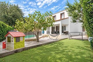 Maison à vendre 9 pièces 143 m²