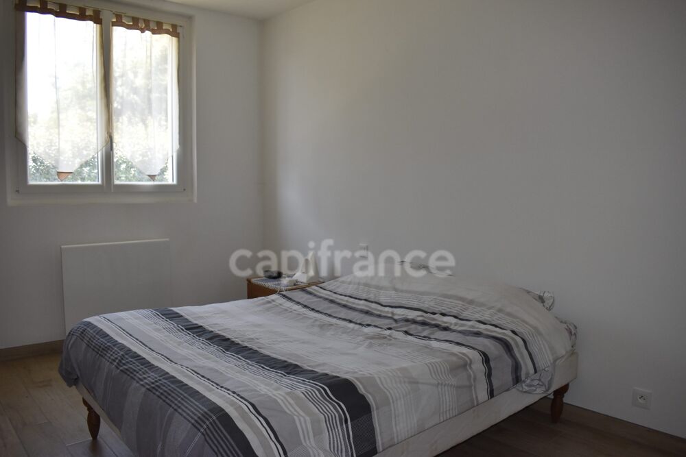 Maison de plain-pied avec 3 chambres et jardin PLEUMEUR GAUTIER (22)
