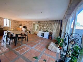  Propriété/château à vendre 7 pièces 290 m²