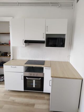  Appartement à louer 3 pièces 65 m²