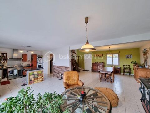   Maison construite en 2000 de 169 m� Maison - 7 pi�ce(s) - 169 m�