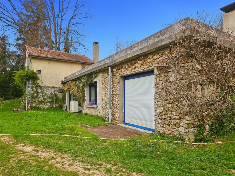 Vente Maison Au cœur de la nature, propriété d'exception de 18 000 M2 avec étang privé, 2 granges-maison chaleureuse de 133 m², 3 chambres, c La ferte sous jouarre