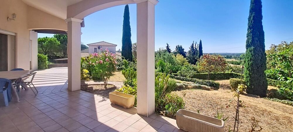 Jolie villa de plain-pied de 147m² avec garage et vue dégagée
