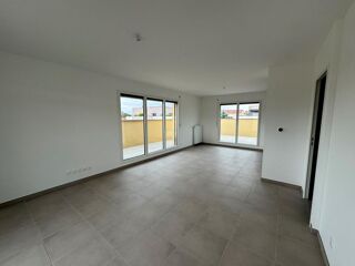  Appartement à louer 3 pièces 72 m²
