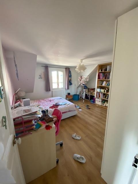  Maison � louer 9 pi�ces 200 m�