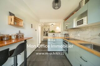  Villa à vendre 9 pièces 183 m²