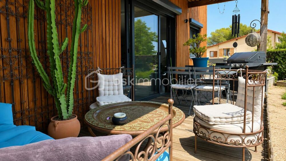 Maison T3 contemporaine au Castellet  Résidence sécurisée avec piscine